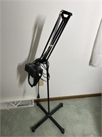 Magifying Light Stand