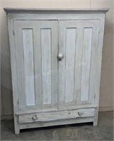 Nice old Painted 2 Door Cabinet, 1Drawer,