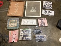 11 painted signs / decor