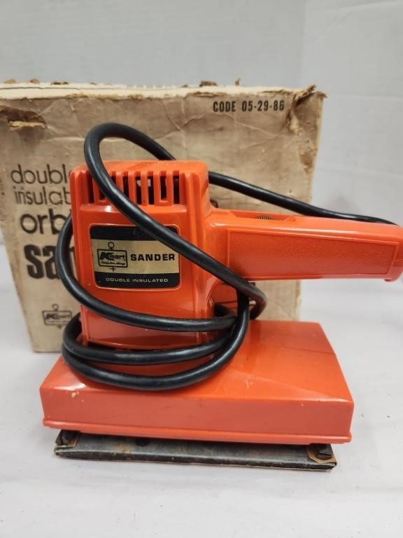 Double Insulated Sander