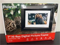 NEW - Polaroid 7" High-Res Digital Picture Frame