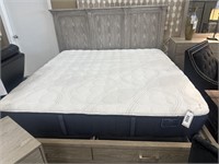 King Size Stearns and Foster Mattress Only