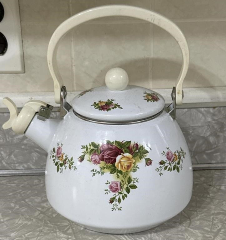 Royal Albert tea pot