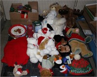 PALLET OF STUFFED ANIMALS AND HOLIDAY ITEMS