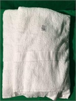 LARGE WHITE TOWELS 2