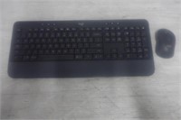 *See Declaration* Logitech Signature MK650 Combo