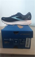 Brooks "Ghost 14" women's shoes-Size 9