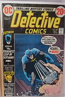 Comics Detectives #428 & #422