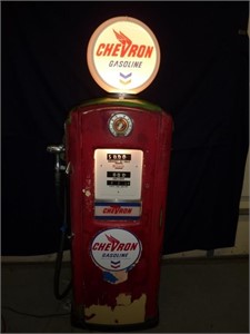 BENNETT CHEVRON GAS PUMP - MODEL 756