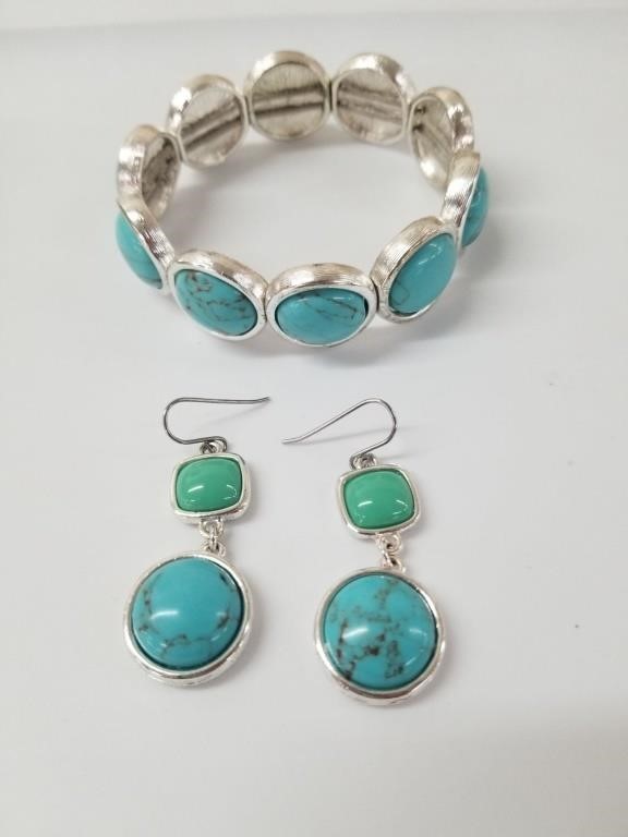 Crown Trifari bracelet & earrings