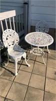 White Iron Outdoor Table & 2-Chairs