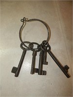 Vintage Style Set of Large Jail Keys