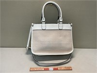 LADIES PURSE LAUNDRY BY DESIGN
