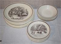 (K) Mount Clemens Pottery Dish Set