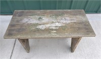 Outdoor Small Wood Bench: As-Is