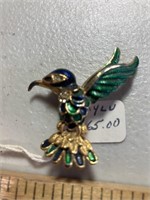 Mylv hummingbird pin