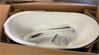 Streamline 62" Flatbottom Acrylic Bathtub(Damage)