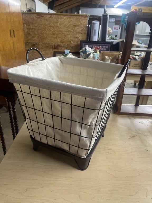 Multi Estate Online Auction Household, Furniture, Glassware