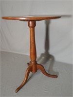 Early Cherry Lamp Table
