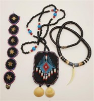 (R) Southwestern Style Seed Bead Necklace (24"