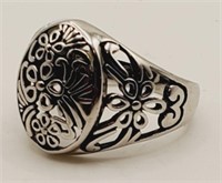 (P) Sterling Silver Flower Ring (size 10) (5.5