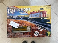 Santa Fe Fast Freight Train Set