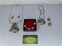Necklaces, Bracelet and earrings