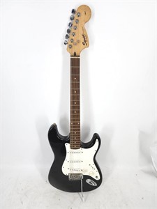 GUC Fender Suire Strat Black Electric Guitar