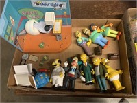 SIMPSONS PLAYSET AND FIGURES