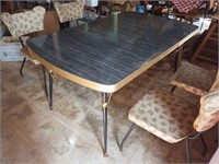 MCM metal table and 4 chairs with q leaf