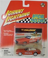 2001 Johnny Lightning '71 Challenger