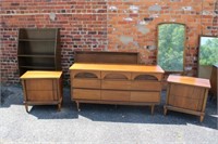 5pc Mid Century Bedroom Suite by Coleman, VA