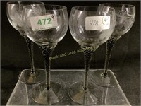 Wine glasses with grapes