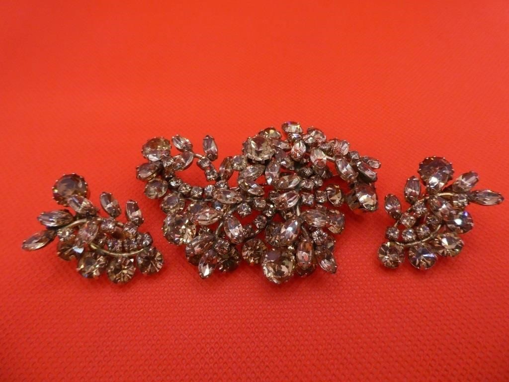 COLLECTIBLE JEWELRY ONLINE AUCTION