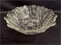 Indiana Glass wild rose serving bowl 9”