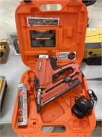 PASLODE FRAMING NAILER WITH BATTERY AND CHARGER