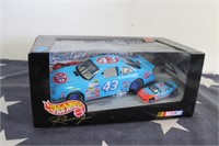 Die Cast Collectible - Racing - 1:24 Scale