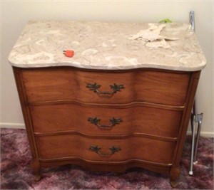 Small wavefront chest of drawers w/marble top