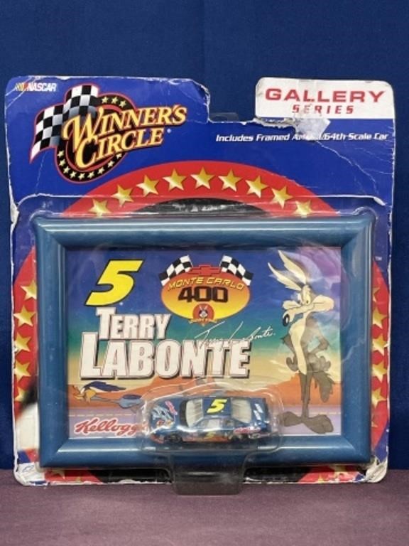 NASCAR car, Looney Tunes Terry Labonte