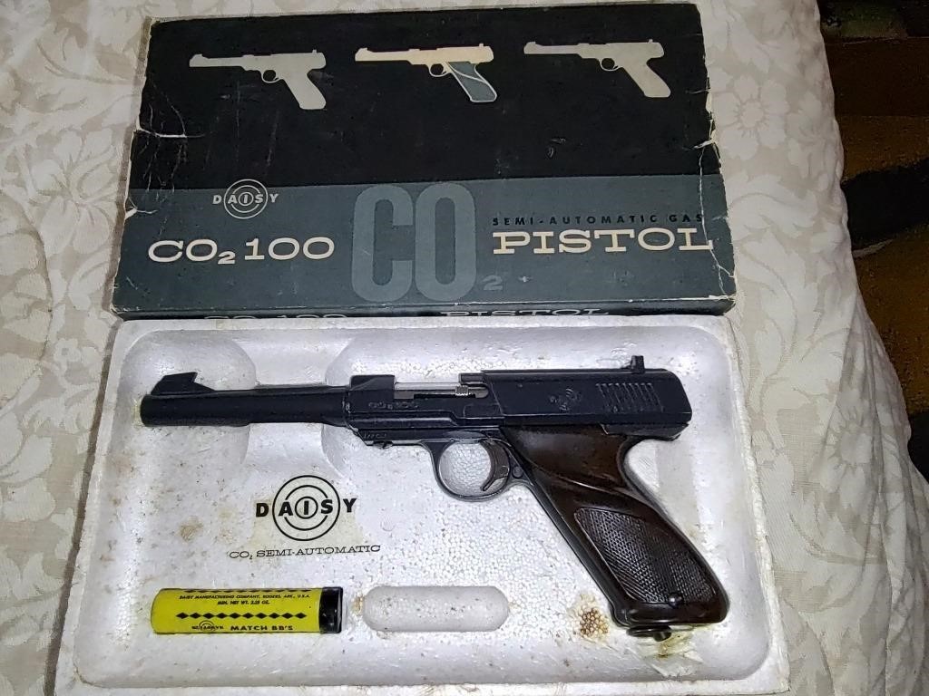 Daisy CO2 100 Pistol