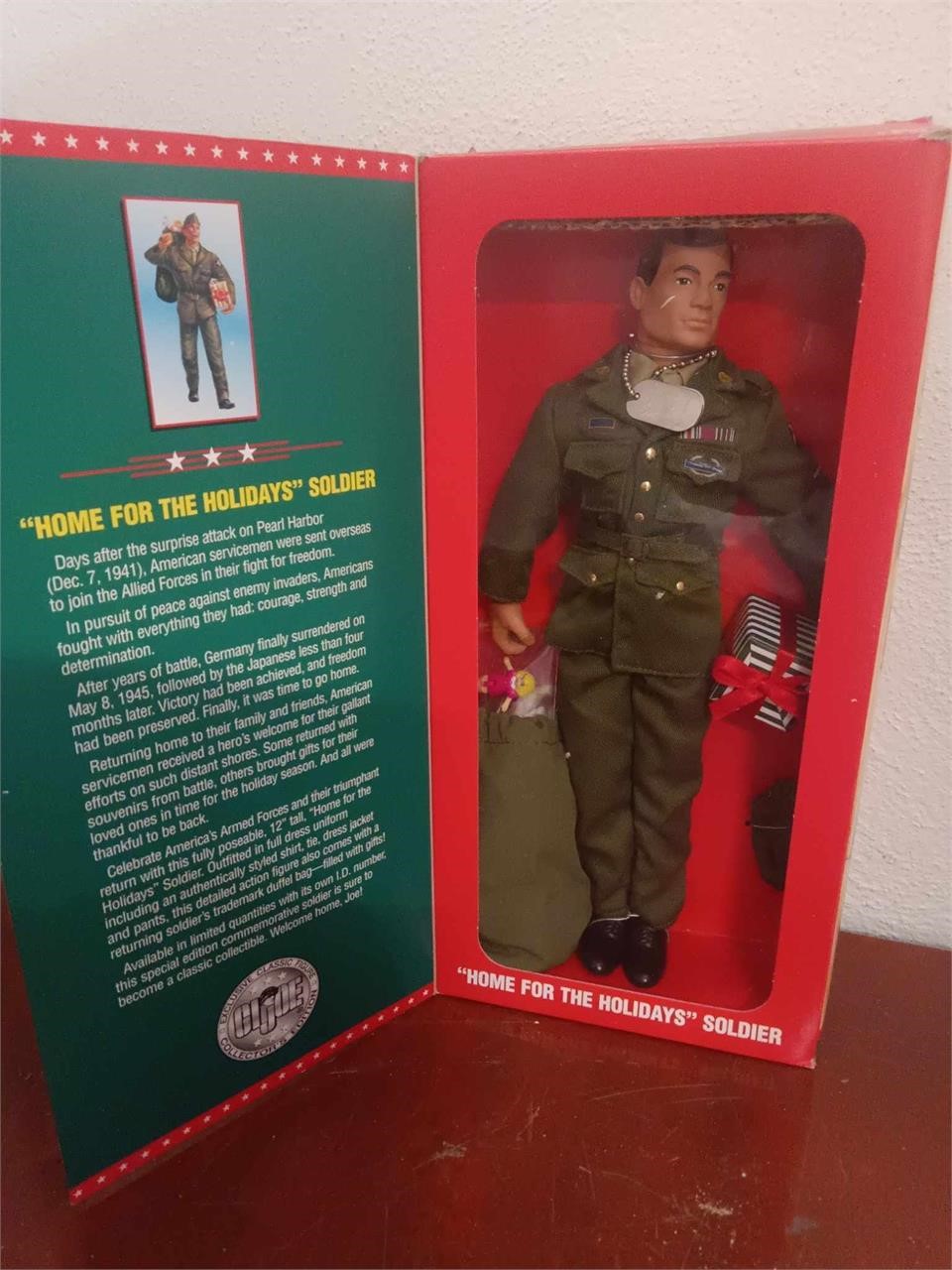 GIJOE 1996 HOME FOR HOLIDAY SOLDIER HASBRO