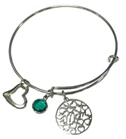 Round 0.94ct Emerald & Mom Charm Bracelet