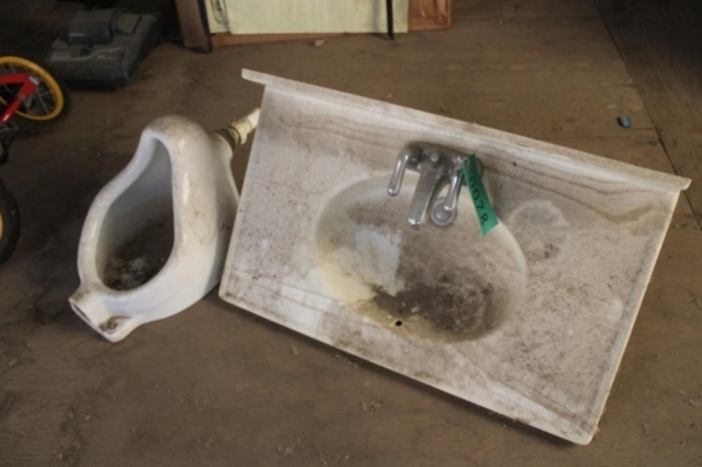 Porcelain Bathroom Sink & Urinal