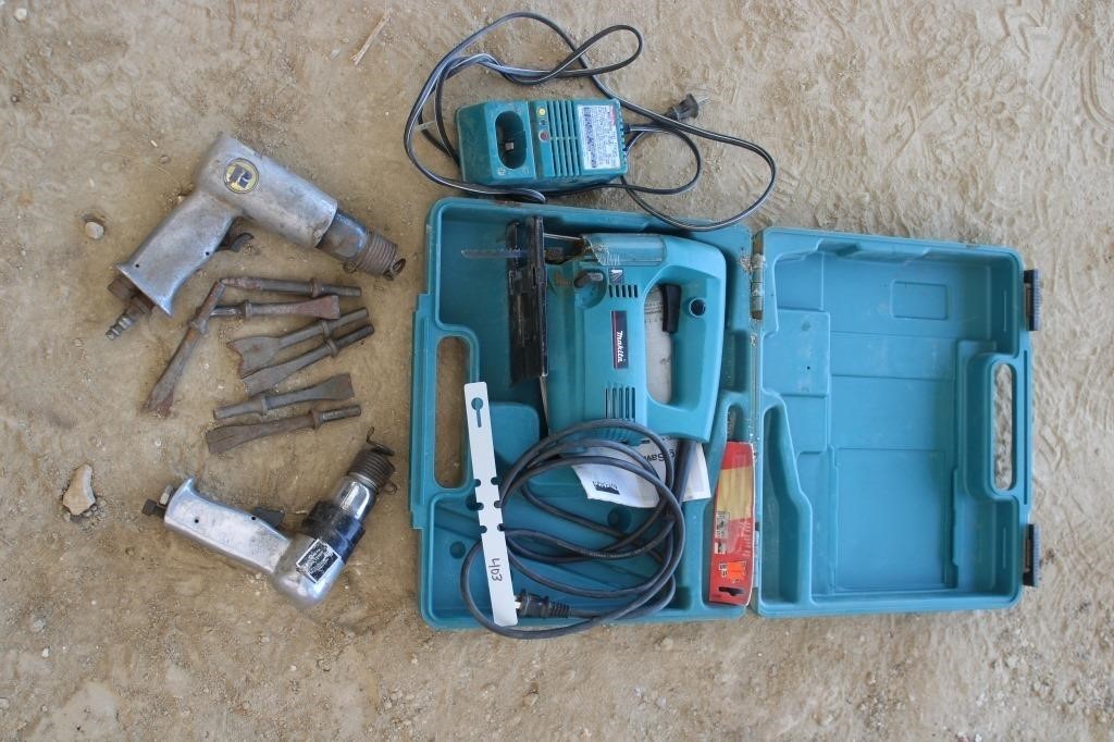 Makita jig saw with charger