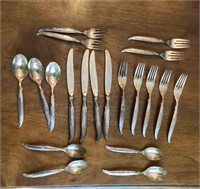 20 pieces. Rogers Bros Flair Silverplate Flatware