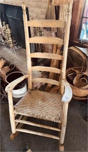 Antique large grandpa rocking chair, with a five