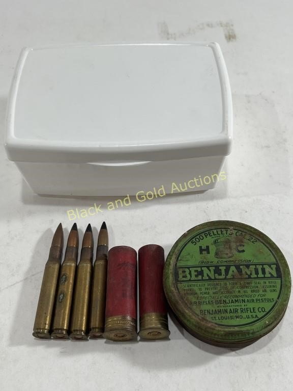 Container w/ Bullets & CAL.22 Pellets