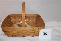 2005 LONGABERGER BASKET W/ PROTECTIVE LINER