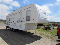 2004 Wildcat 5th Wheel by Forest River