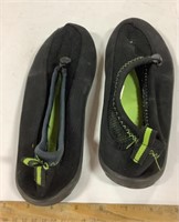 Water shoes size 7/8